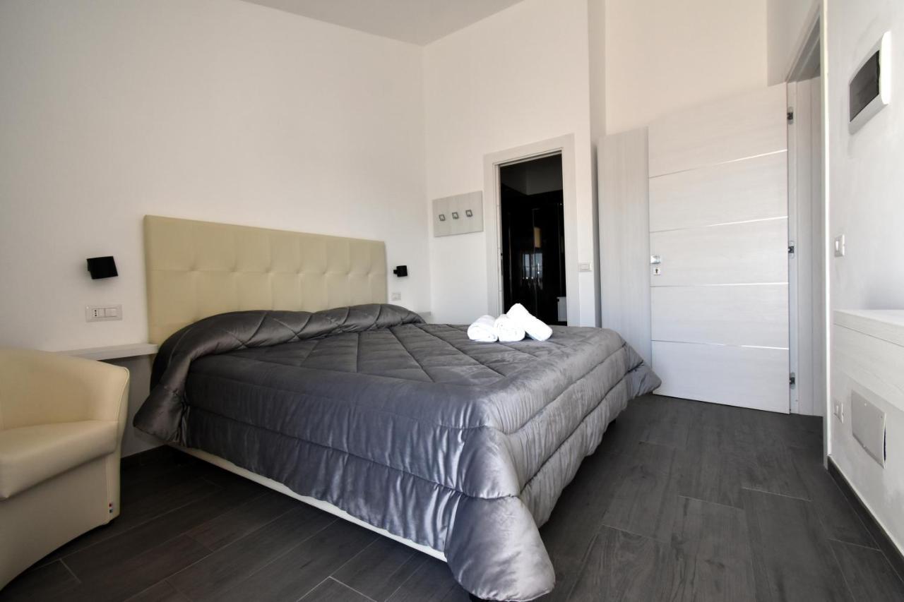 Cavour Rooms 奧爾比亞 外观 照片